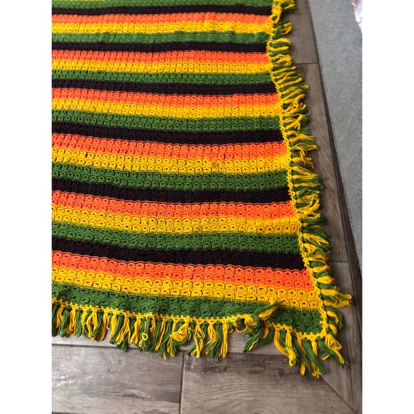 VTG Retro Crocheted Afghan Blanket 80"x67" Cottage Core Granny Orange Yellow - Picture 4 of 8